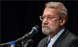 لاریجانی در نشست شورای عالی پیشکستوتان اقتصاد ایران سخنرانی می‌کند