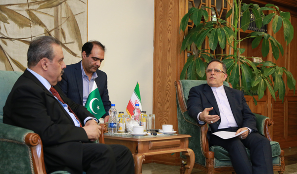 گسترش روابط بانکی ایران و پاکستان 