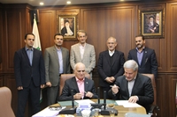 امضای تفاهم نامه بین پست بانک ایران و سندیکای صنعت مخابرات ایران به منظور حمایت از تولید داخل حوزه ICT 