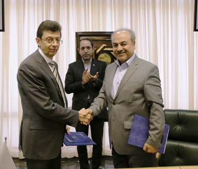 در ششمین اجلاس گروه بانکی و مالی ایران و روسیه  تفاهم نامه گسترش همکاری دو جانبه امضا شد 