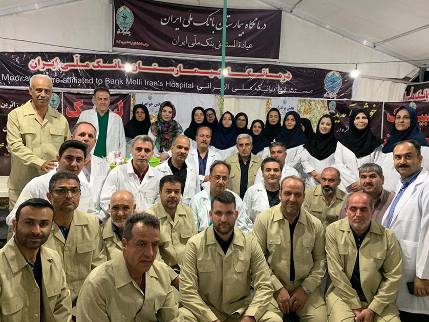 خدمت رسانی موکب درمانی بیمارستان بانک ملی ایران در مسیر زائران اربعین 
