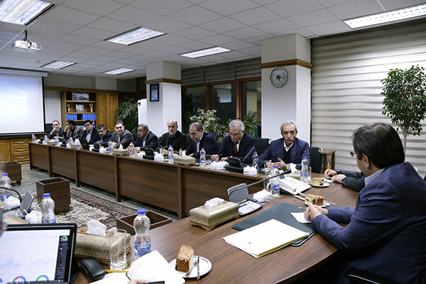 جلسه هم اندیشی رییس کل بانک مرکزی با هیات رییسه و اعضای اتاق بازرگانی ایران برگزار شد  