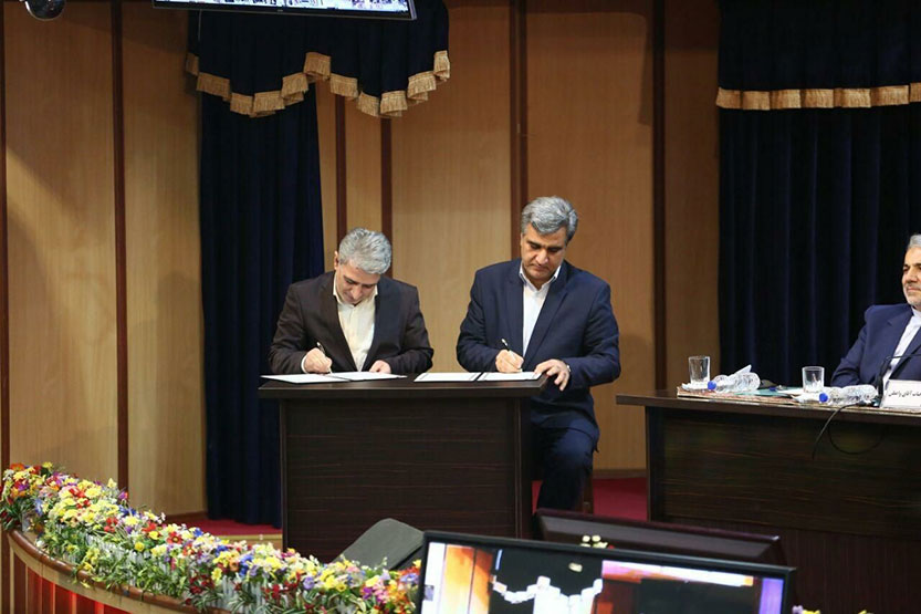 امضای تفاهمنامه همکاری بانک ملی ایران و استانداری گیلان در حضور رئیس جمهور 