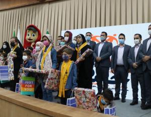 همایش بزرگ کودکان مبتلا به سرطان در استان مرکزی با حمایت بانک ایران زمین برگزار شد