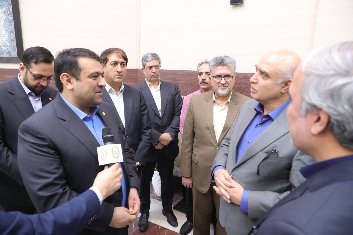 بازدید دکتر نجارزاده از برخی شعب انتقال یافته موسسه اعتباری نور به بانک ملی ایران 