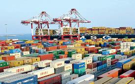 گزارش 8 ماهه تجارت خارجی/صادرات از واردات سبقت گرفت